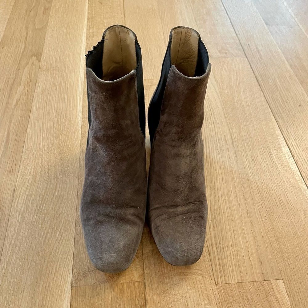 ✨HP✨Gray suede leather ankle boots from Tomorrowland - Picture 2 of 6